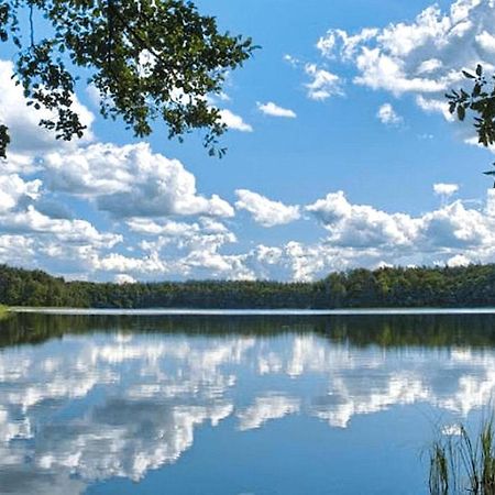 Holiday Home Close To The Lake Shore, Dabrowica Dabrowica  Экстерьер фото