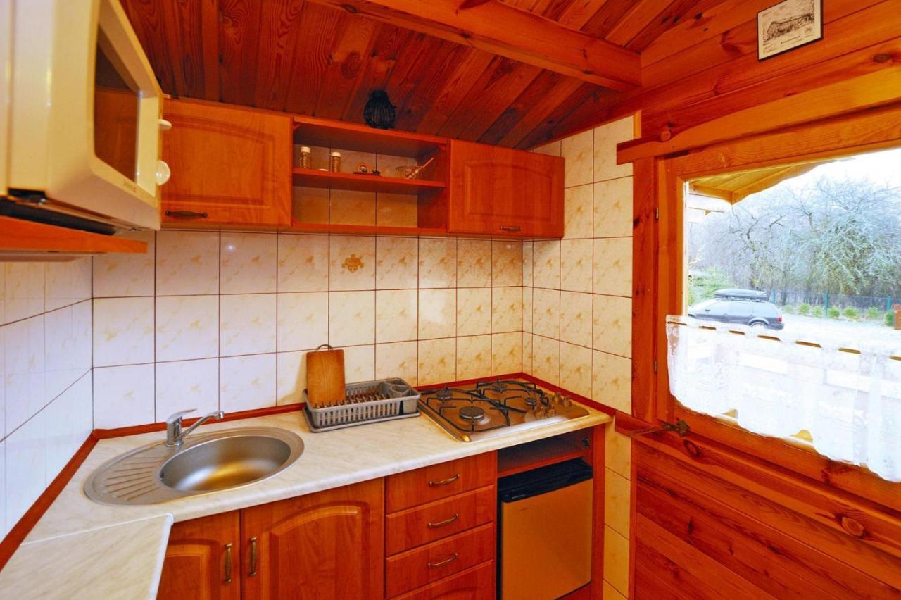 Holiday Home Close To The Lake Shore, Dabrowica Dabrowica  Экстерьер фото