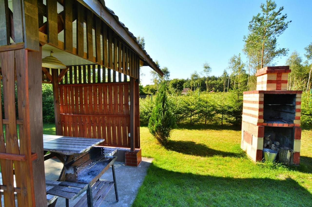 Holiday Home Close To The Lake Shore, Dabrowica Dabrowica  Экстерьер фото