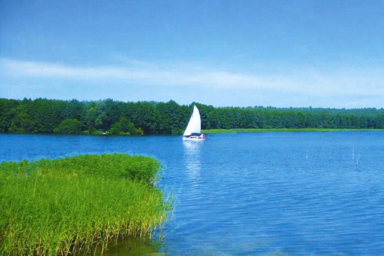Holiday Home Close To The Lake Shore, Dabrowica Dabrowica  Экстерьер фото
